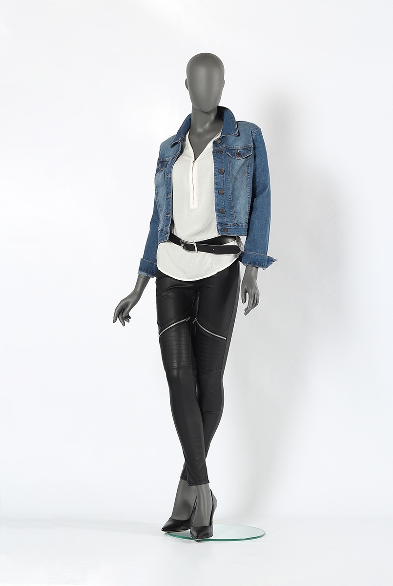 Calli Gray 08 skyltdocka dam