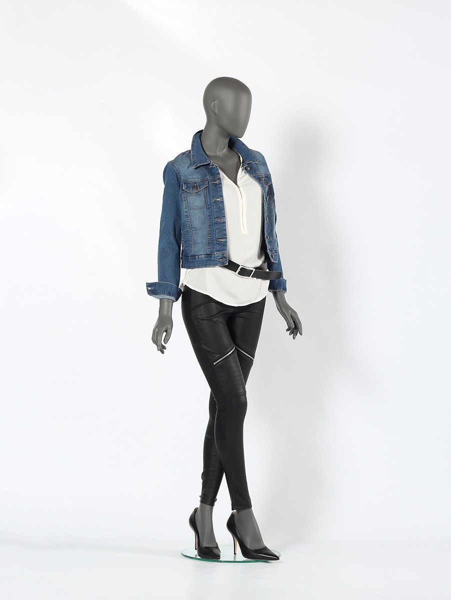 Calli Gray 08 skyltdocka dam